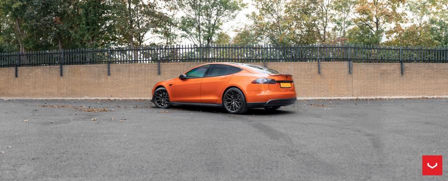  Tesla Model S on Vossen Wheels (HF-2) 2019 года  (фото 5 из 5)